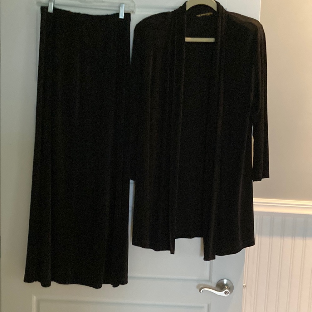 Classic 2-Piece Set-Blazer & Skirt